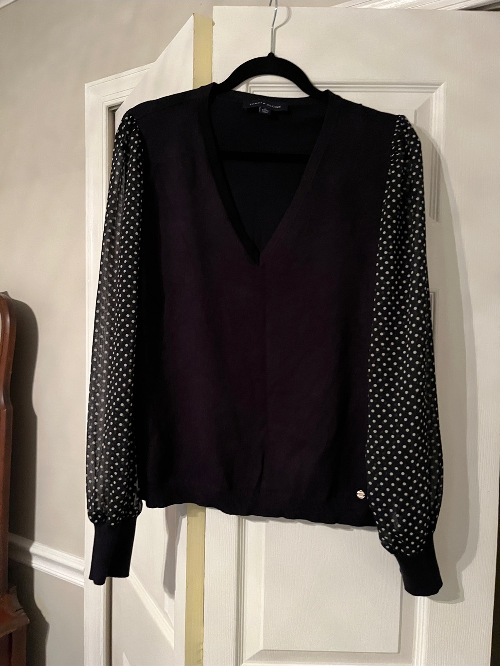 Tommy Hilfiger V-Neck sweater with sheer Polka Dot Sleeve